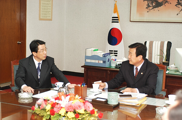 2003-04-09 서울 양천구청장,의장 자매결연 관련 의회방문