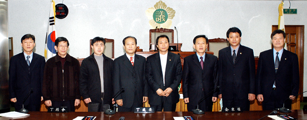 2003-02-27 대전시 유성구의회의원 방문