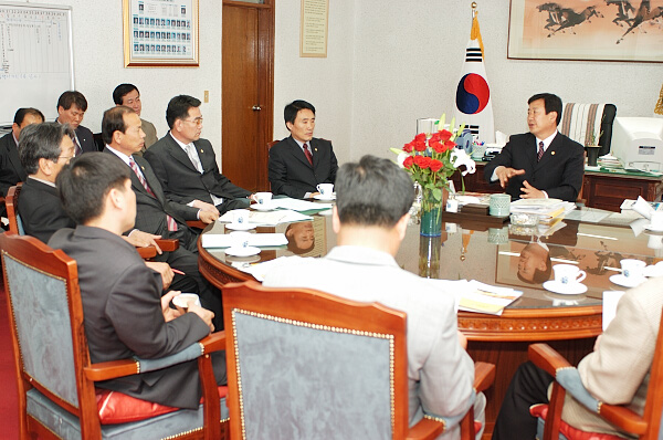 2003-04-15 고창군의회의원 방문