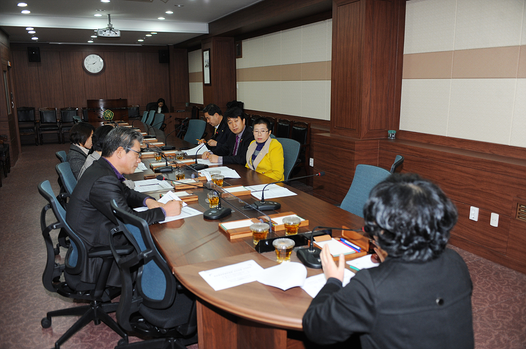 '예산결산특별위원회 회의' 게시글의 사진(7) '2013-12-09-1242.jpg'