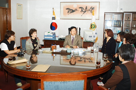 2003-03-24 서울시 양천구 여성단체협의회 방문