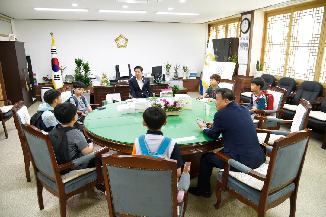 '남초등학교 순천시의회 방문' 게시글의 사진(8) '_dsc4165.jpg'