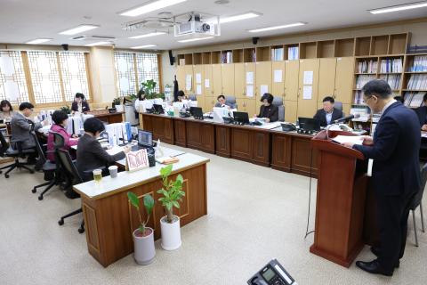 2025_2_19(수)~2_26(수)_제284회 순천시의회 행정자치위원회의
